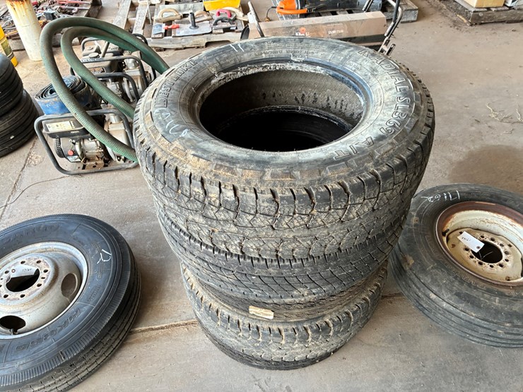 #17163-•-5--lt245/75r17-misc-tires-image-1