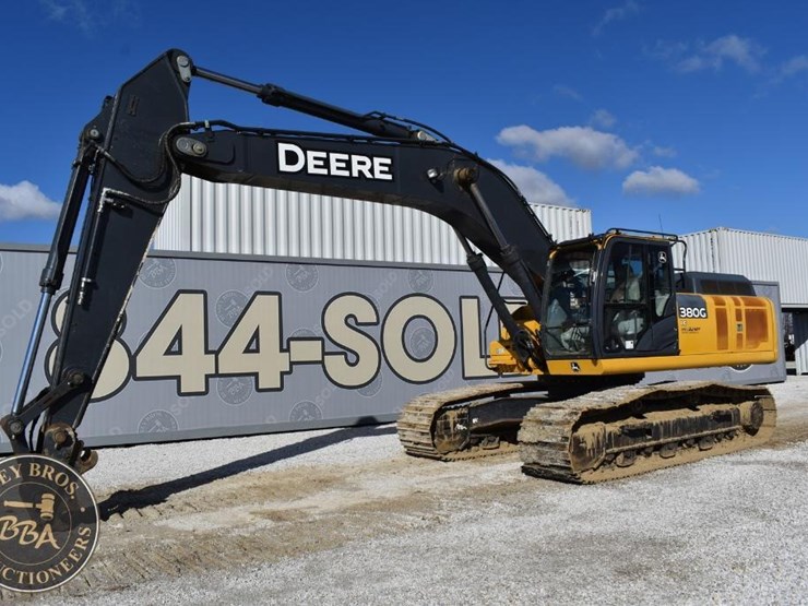 deere-380g-lc-image-24
