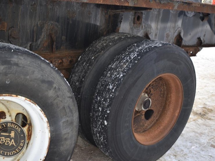 2012-manac-flatbed-image-33