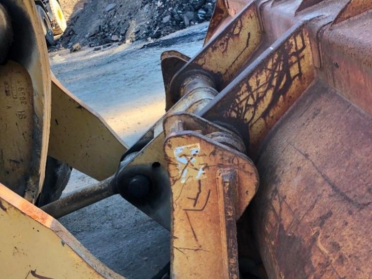 caterpillar-966g-image-11