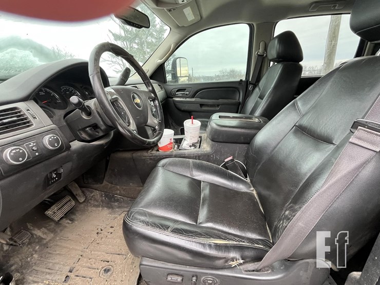 chevrolet-silverado-2500hd-ltz-image-27