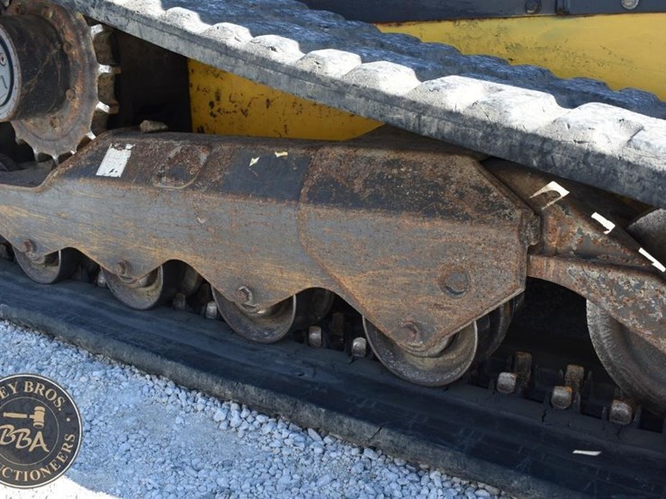 new-holland-c232-image-26