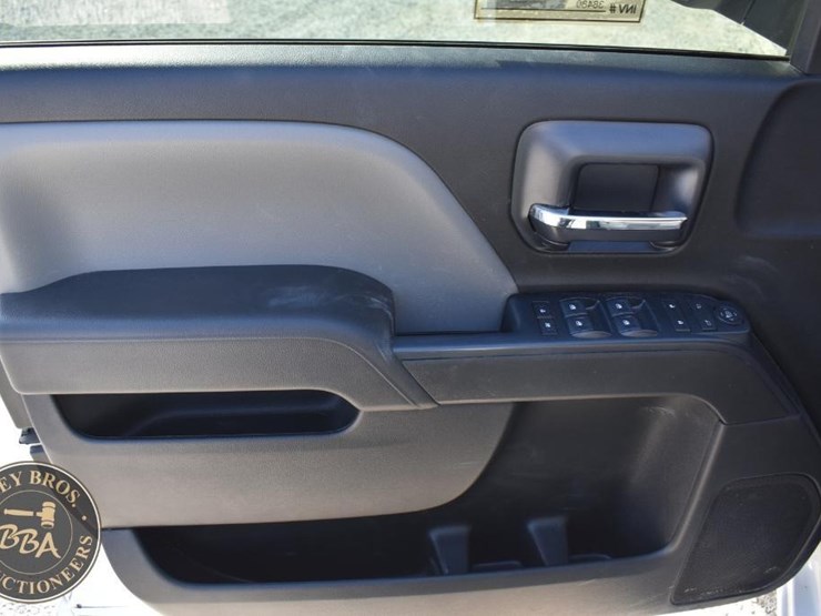 chevrolet-silverado-1500-image-23