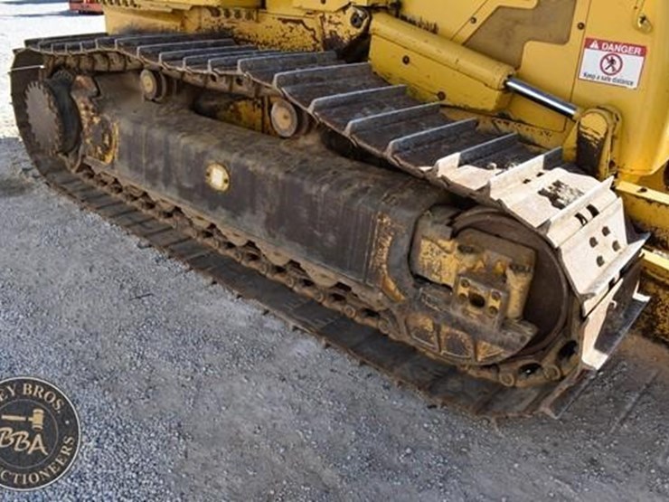 komatsu-d61exi-23-image-25