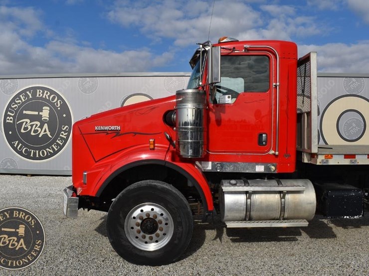 kenworth-t800-image-11