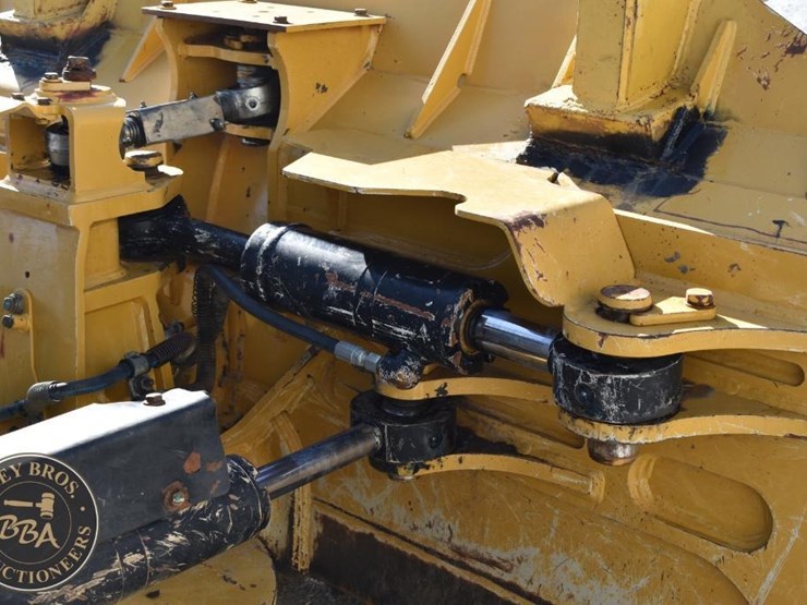 caterpillar-d6k2-lgp-image-18