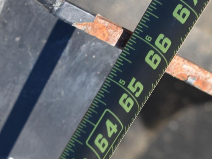 2022-bobcat-t595-image-34