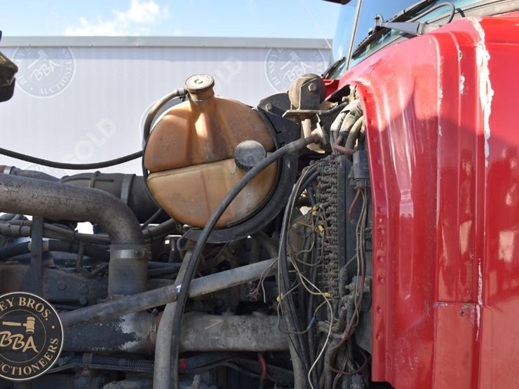 1997-mack-rd688s-image-50