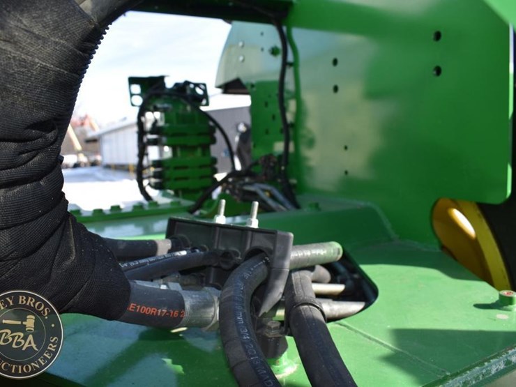 john-deere-9560r-image-37