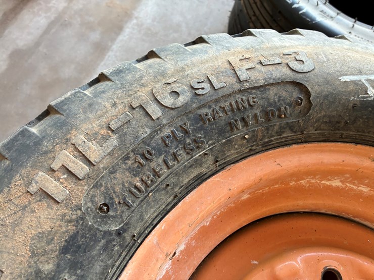#17156-•-2-11l-16-implement-tires-image-2