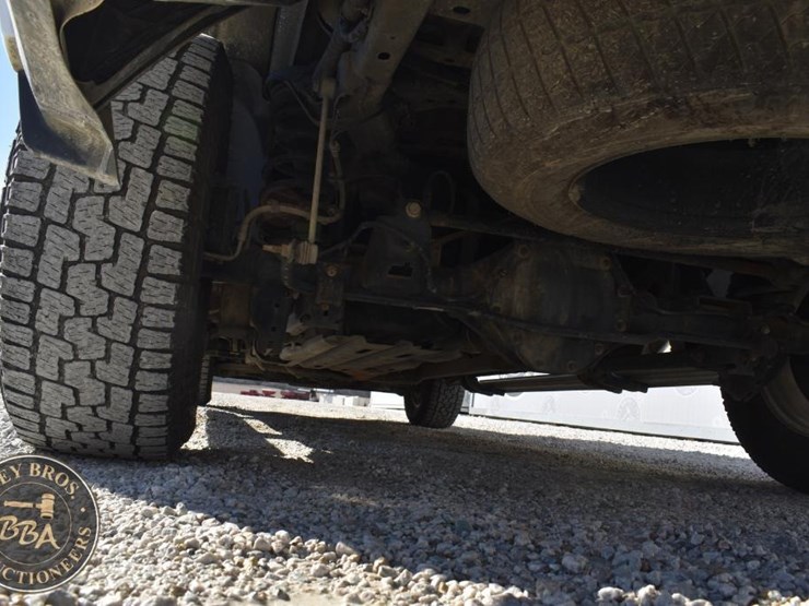 2021-ram-1500-laramie-image-15