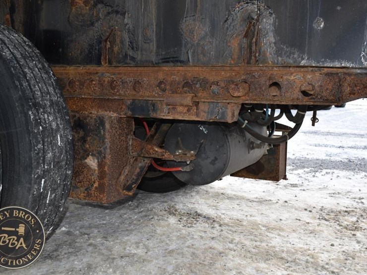 2012-manac-flatbed-image-36