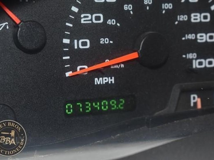 ford-f550-xl-image-35