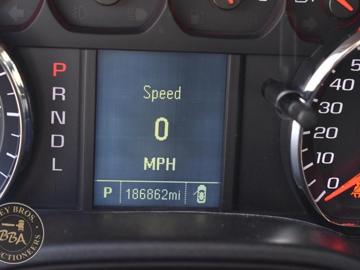 chevrolet-silverado-1500-image-15