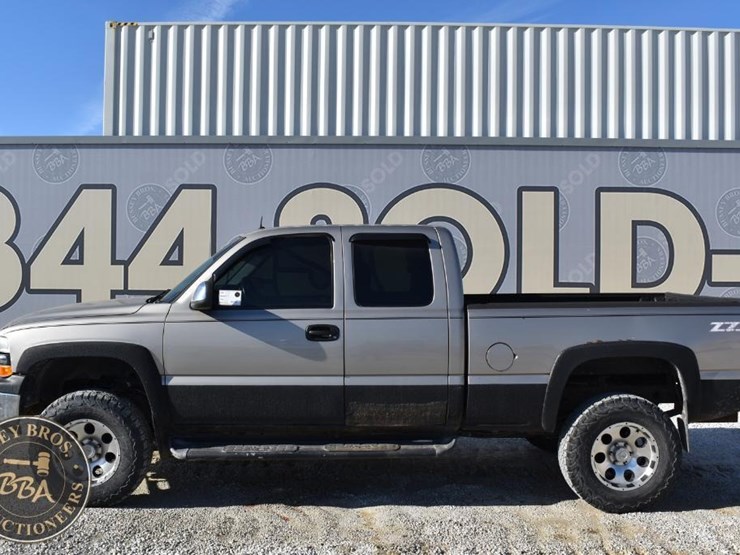 chevrolet-silverado-1500-image-2