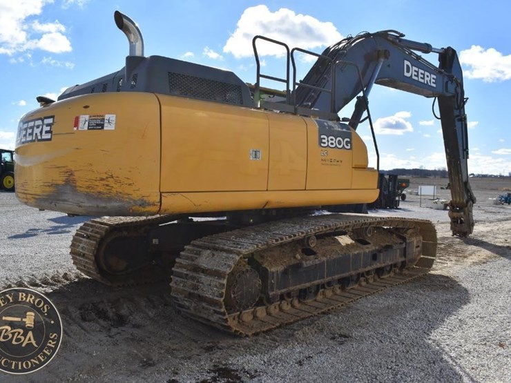 deere-380g-lc-image-38