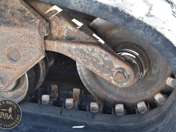 new-holland-c232-image-25