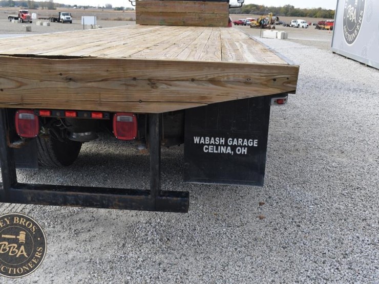 freightliner-business-class-m2-106-image-21