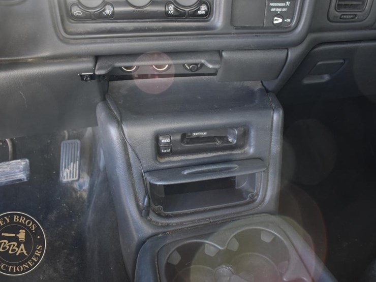 chevrolet-silverado-1500-image-23