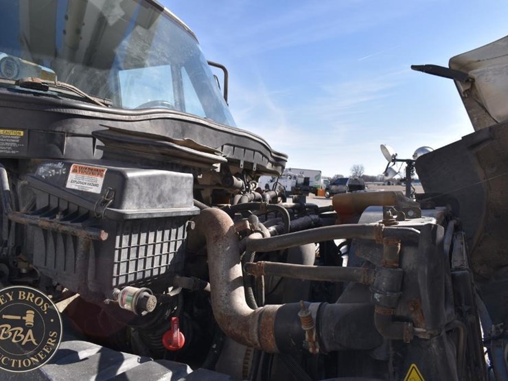 international-durastar-4300-image-40