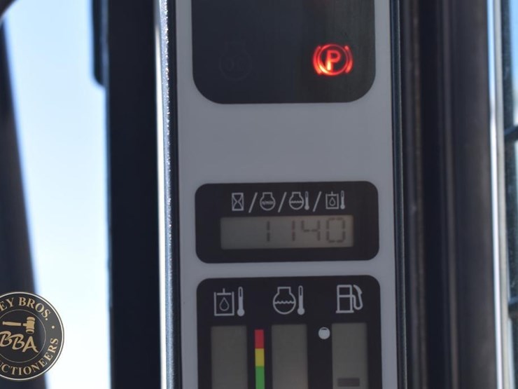 new-holland-c232-image-10