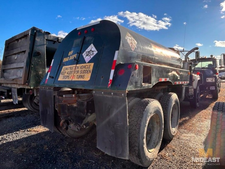 1985-mack-dm685s-image-4