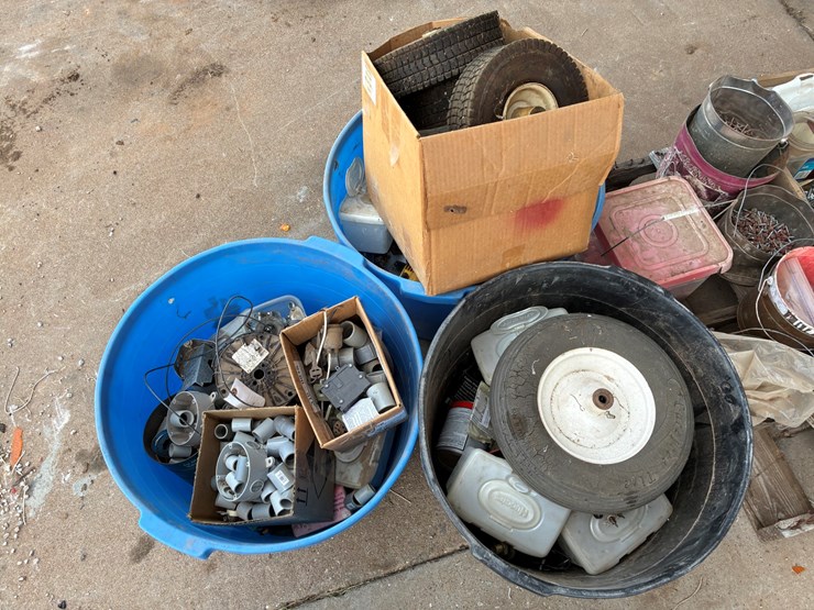 #17190-•-buckets-of-misc.elec.-&-tires-image-1