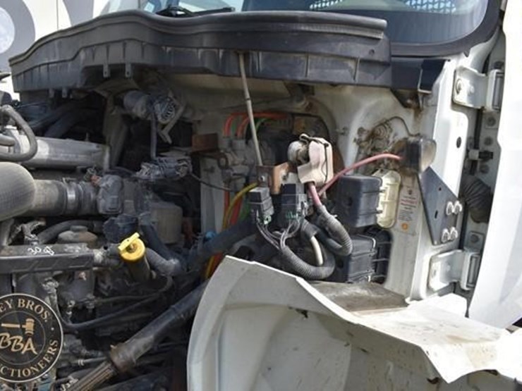 international-durastar-4400-image-19