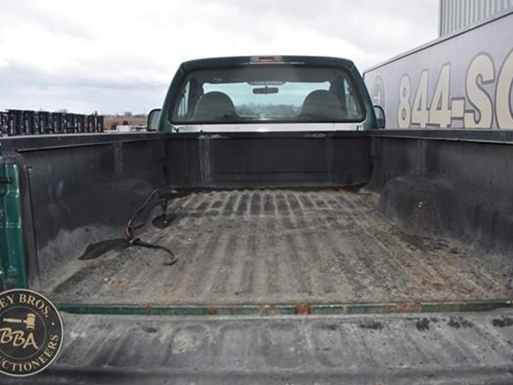 ford-f350-xl-image-31