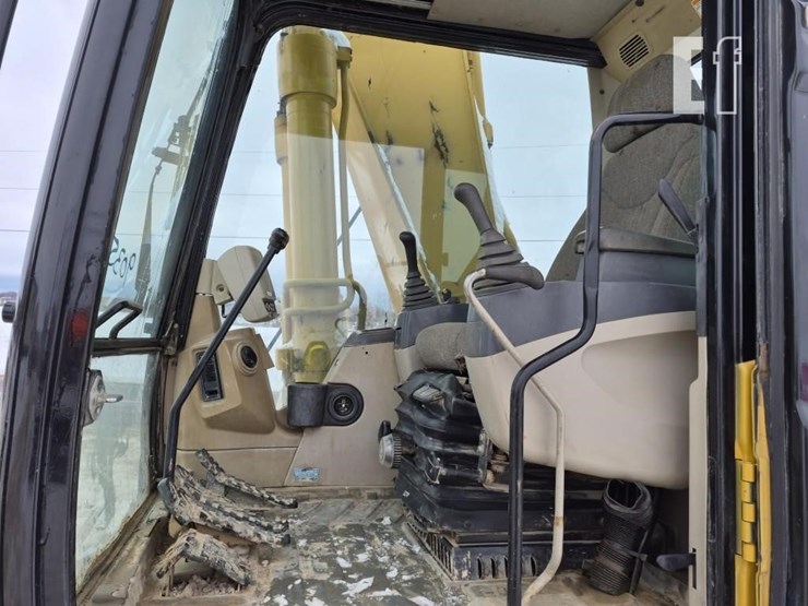 caterpillar-322c-image-12