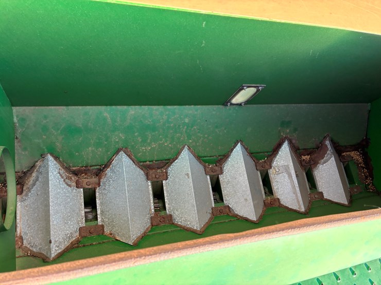 great-plains-solid-stand-24-image-4