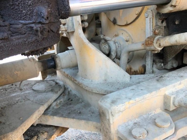 caterpillar-966g-image-12