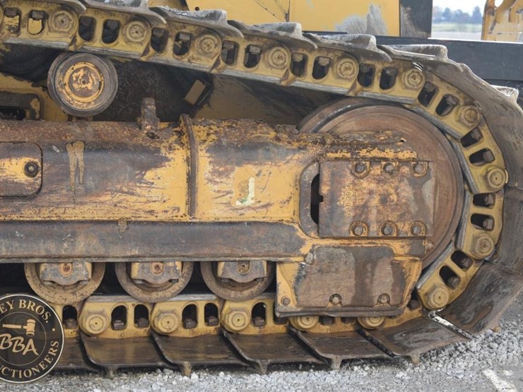 caterpillar-d6k2-lgp-image-16