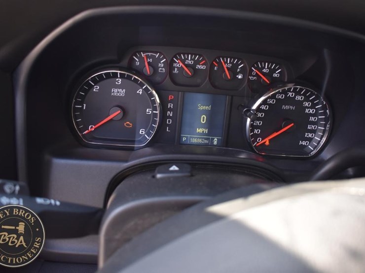 chevrolet-silverado-1500-image-26