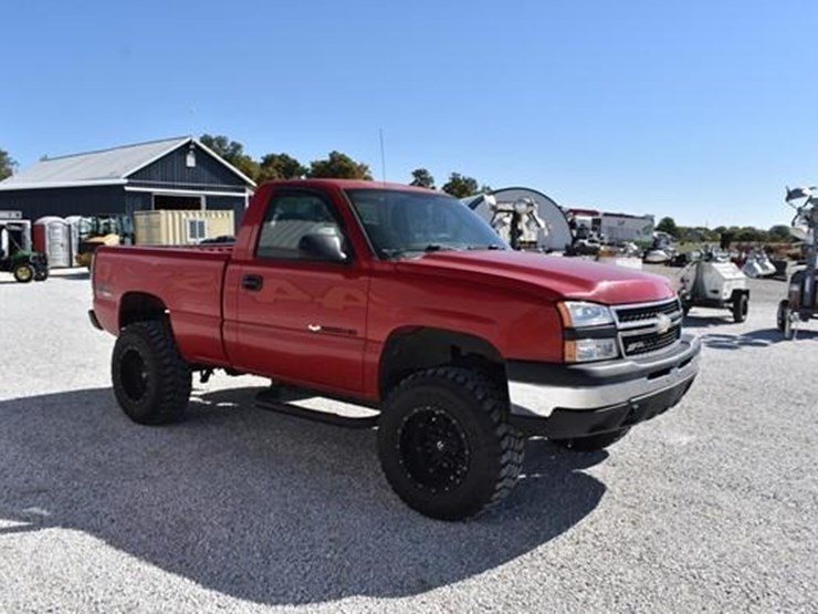 chevrolet-silverado-1500-image-7