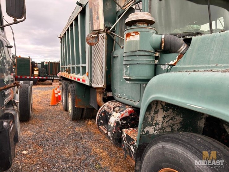 1985-mack-rd686s-image-10