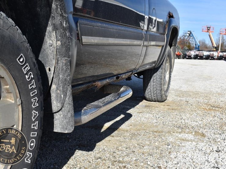 2005-chevrolet-silverado-1500-image-9