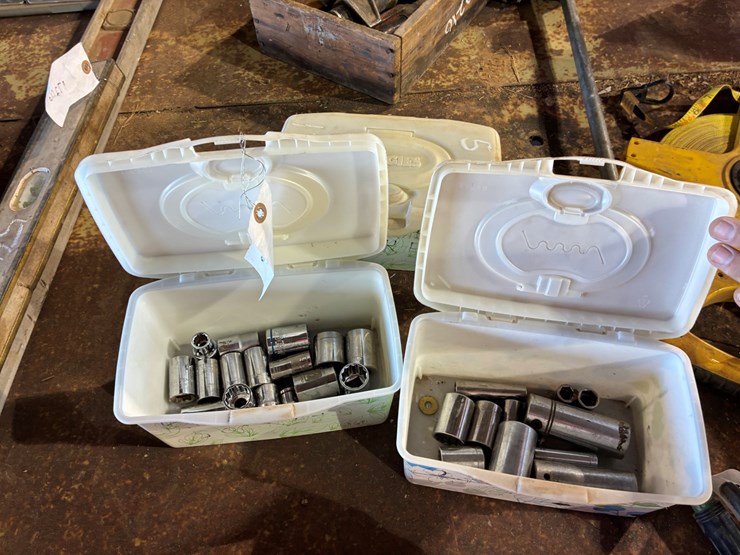 #17209-•-3-boxes-of-sockets-image-1