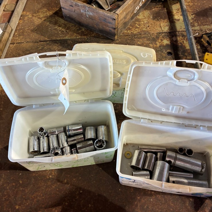 #17209 • 3 Boxes Of Sockets