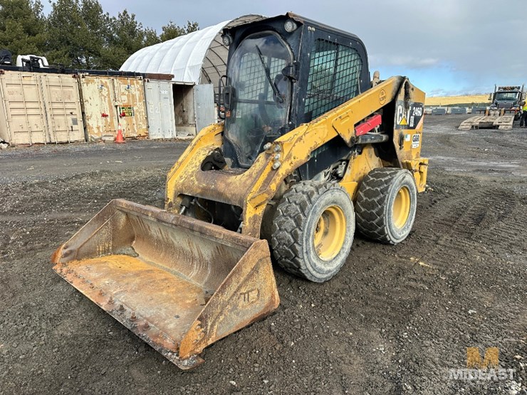 caterpillar-246d-image-2