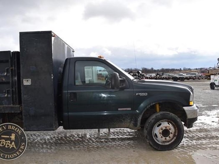 ford-f550-xl-image-20