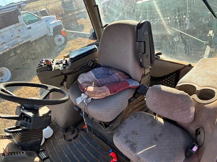 case-ih-210-image-12