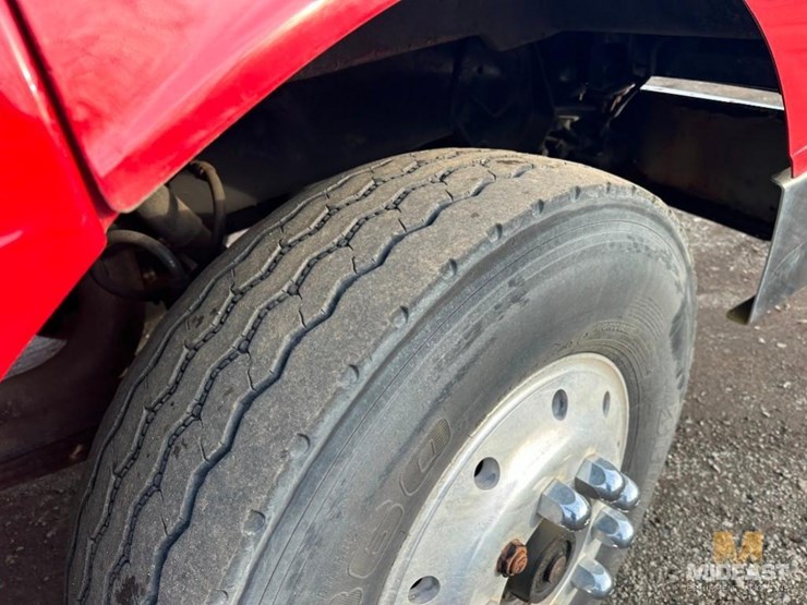 peterbilt-377-image-16