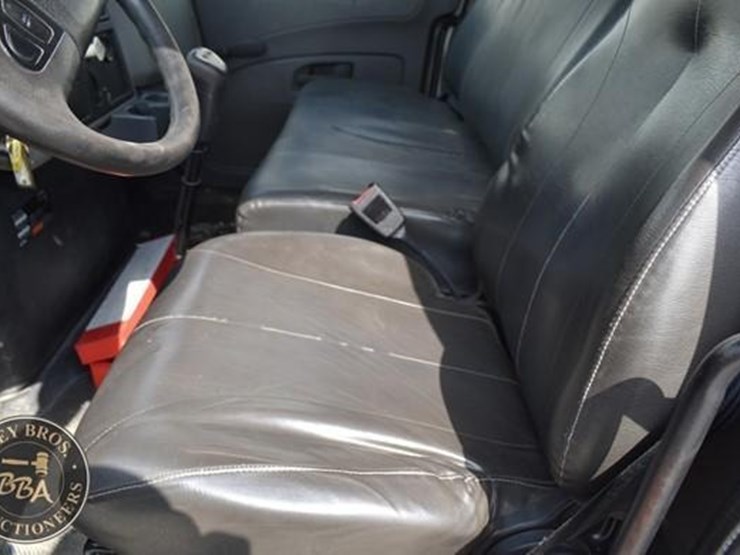 international-durastar-4400-image-52