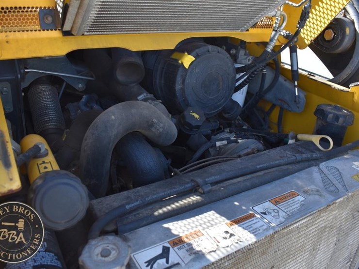 new-holland-c232-image-15