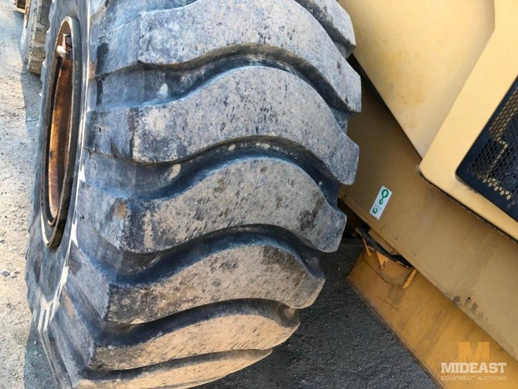 caterpillar-966g-image-17