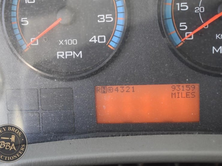 international-durastar-4300-image-32