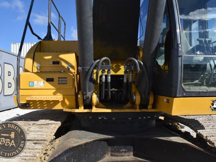 deere-380g-lc-image-41