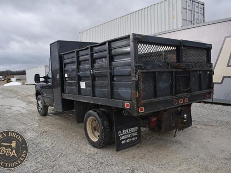 ford-f550-xl-image-16