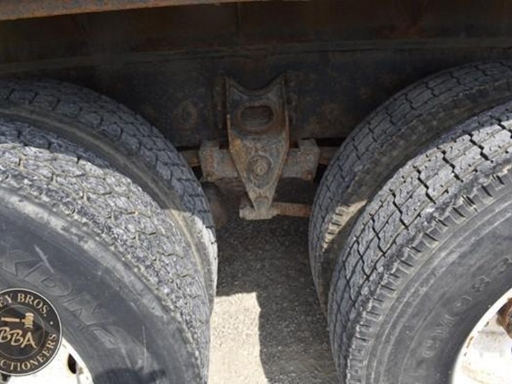 international-durastar-4400-image-33